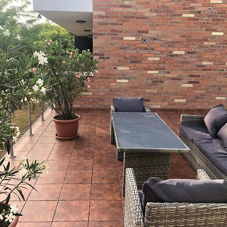 Castellum Apartmanhaz Gyula Exterior foto