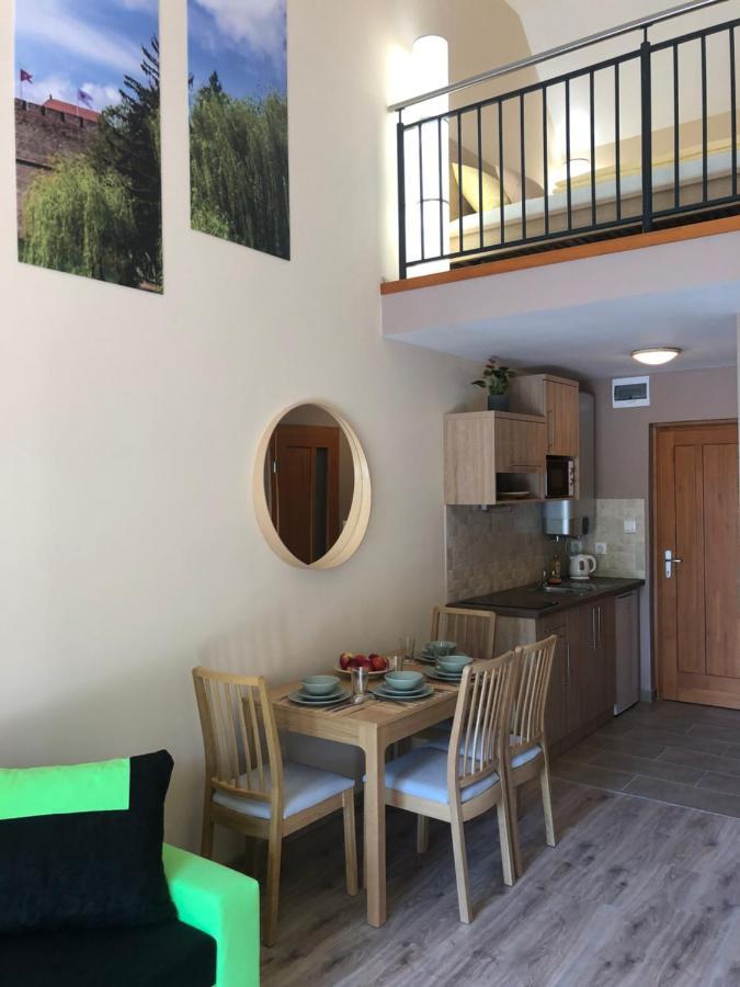 Castellum Apartmanhaz Gyula Exterior foto