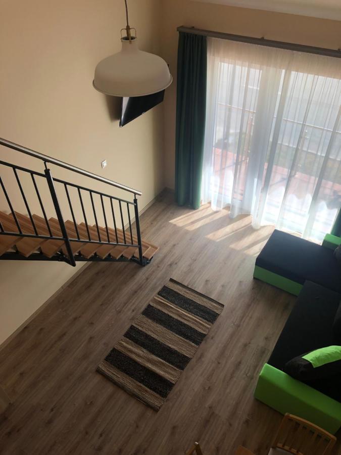 Castellum Apartmanhaz Gyula Exterior foto