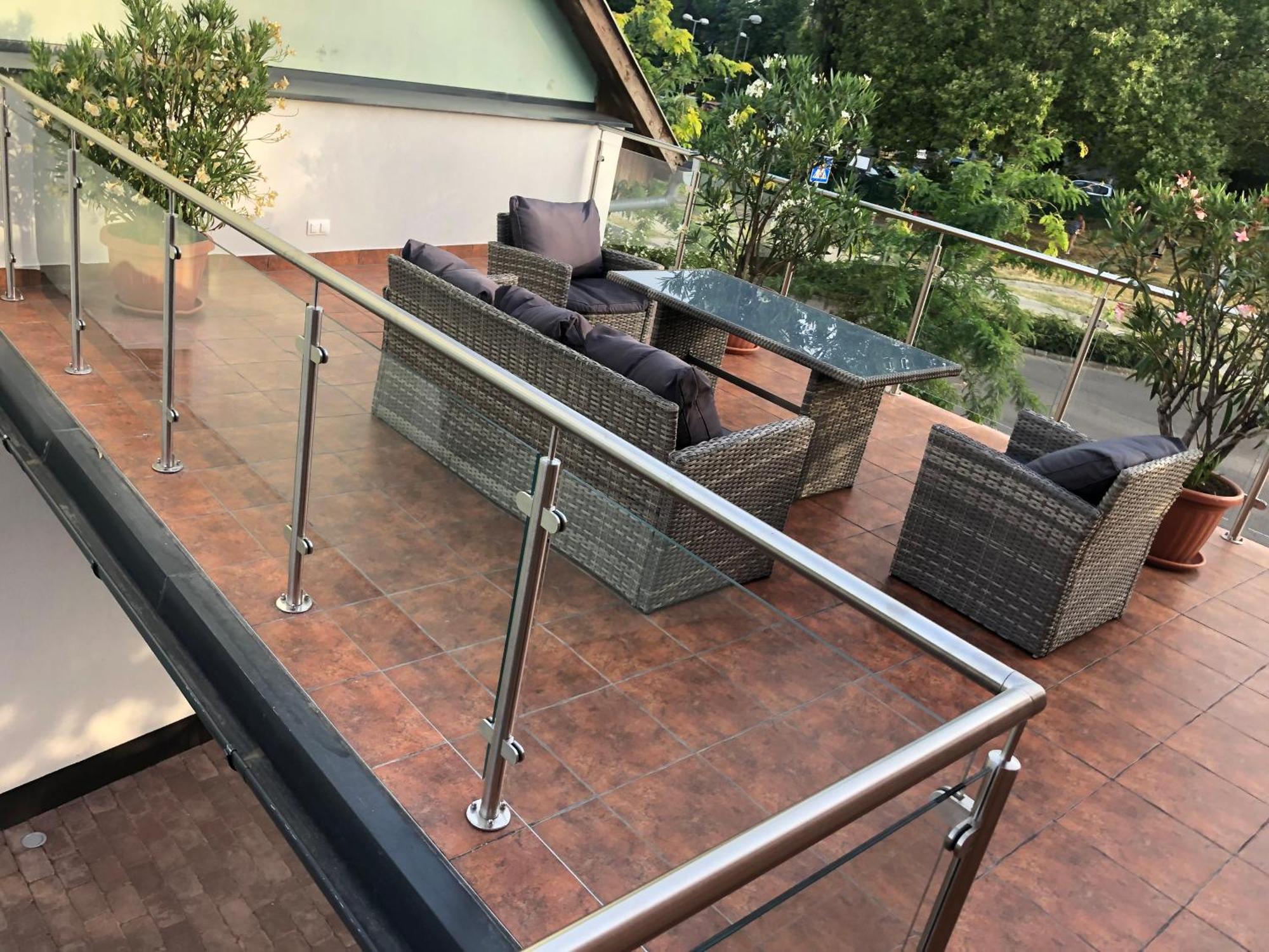 Castellum Apartmanhaz Gyula Exterior foto